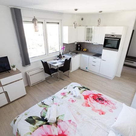 Studio Apartman Moonlight Zadar Extérieur photo